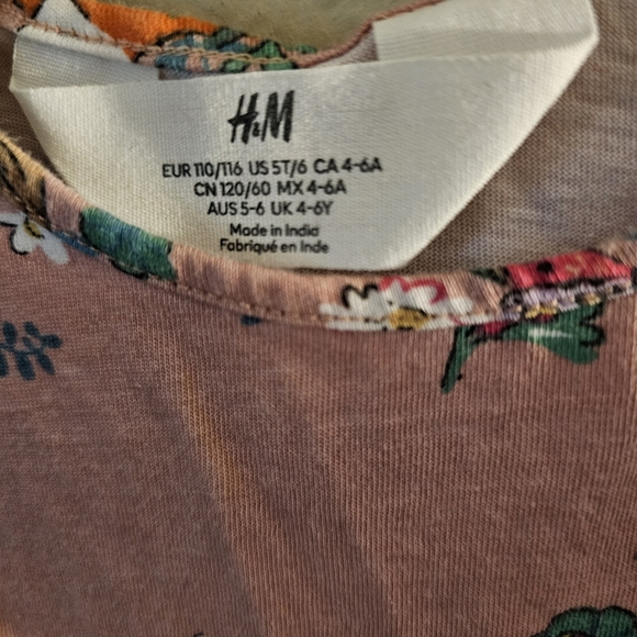 H&M Kids Dress in Blush with Whimsical Print - Picture 5 of 6